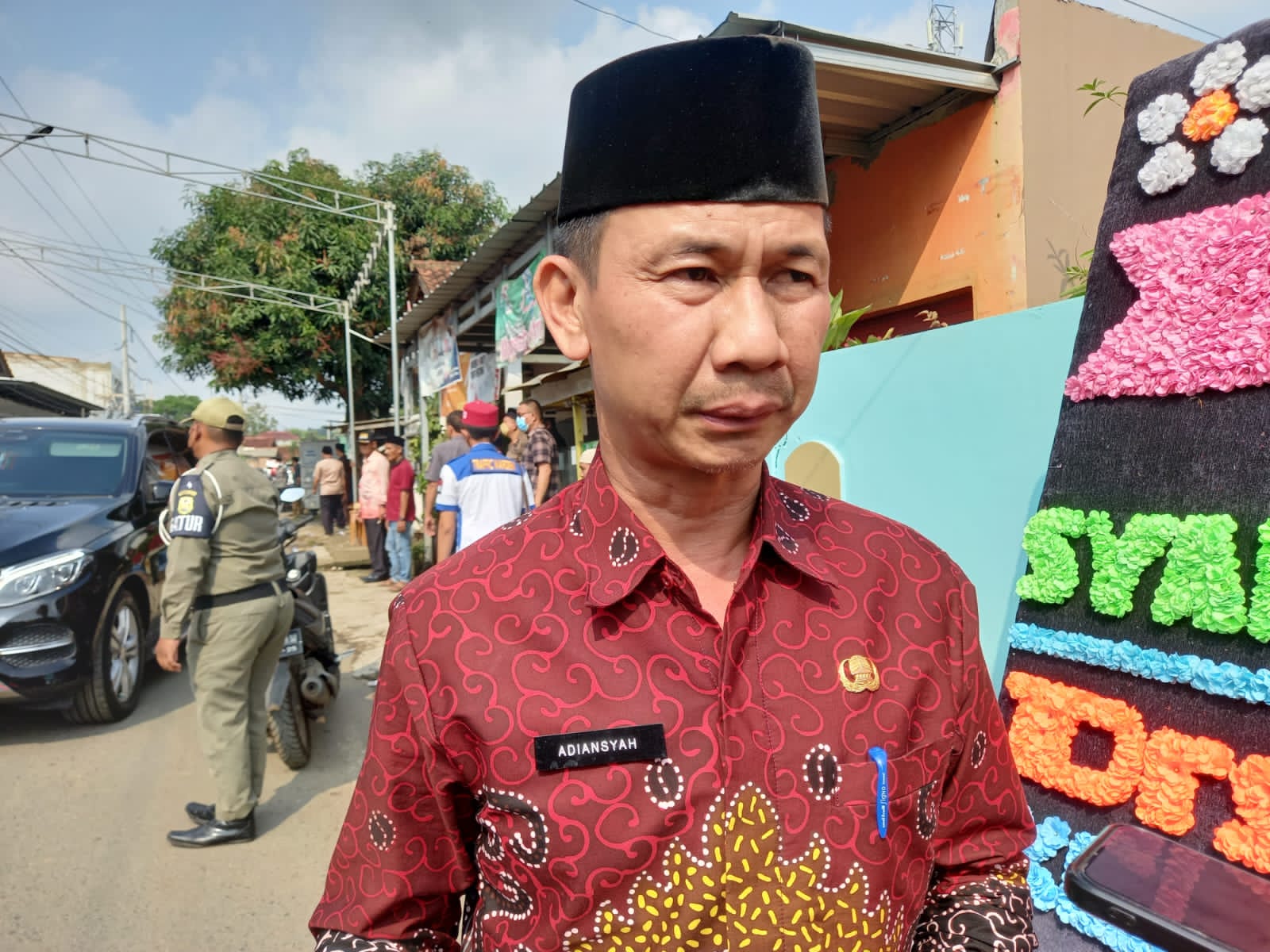 Kepala Dinas Perindustrian Kota Bandar Lampung, Adiansyah, saat dimintai keteragan || Foto Saibetik.com