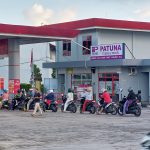 Antrian Panjang Kendaraan R2 Mengisi Pertamax dan Pertalite di SPBU Jalan Kartini Bandar Lampung, Jumat (2/9/2022) pagi || Foto Saibetik.com