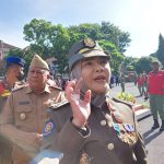 Wali Kota Bandar Lampung, Eva Dwiana saat diwawancarai usai upacara HUT Pol PP dan HUT Linmas || Foto Saibetik.com