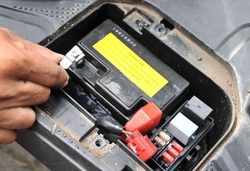 Tiga Penyebab Aki Motor Cepat Soak yang Perlu Diketahui