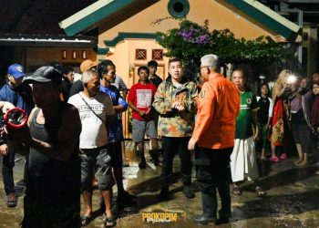 Tinjau Banjir dan Longsor, Bupati Pesawaran Tekankan Pentingnya Sinergi Antara Perangkat Desa dan Kecamatan