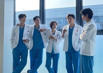 Hospital Playlist Season 3 Segera Tayang! Ini Bocoran dari Sutradara Shin Won-ho
