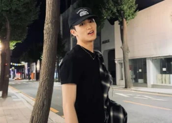 Mark NCT Ungkap Sindrom Peter Pan: Tidak Ingin Tumbuh Dewasa