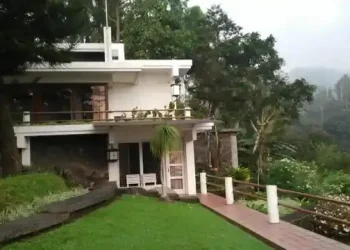 Pilihan Terbaik! 3 Vila untuk Keluarga yang Direkomendasikan di Tawangmangu