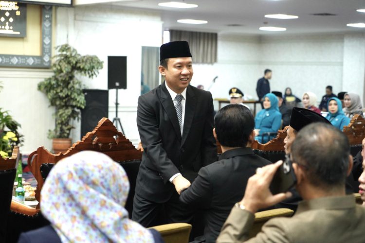 Pj. Bupati Pringsewu Hadiri Pelantikan Pj. Bupati Mesuji dan Tubaba