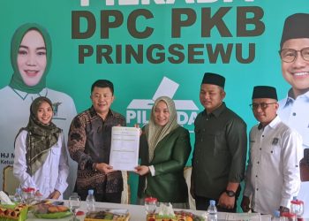 Kader PKB Pringsewu Kembalikan Berkas Pendaftaran Bakal Calon Bupati