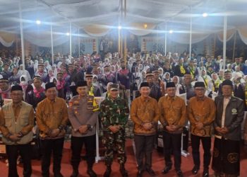 KOTAAGUNG – Sebanyak 335 Calon Jamaah Haji Asal Kabupaten Tanggamus Resmi Dilepas PJ Bupati Tanggamus