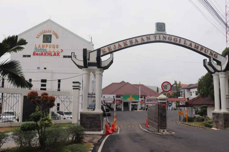 Kejati Lampung Dalami Kasus Dugaan Korupsi di PDAM Way Rilau: Kepala BPKAD Bandar Lampung Dipanggil