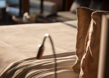 Peringatan: Waspada terhadap Potensi Kamera Tersembunyi di Kamar Hotel