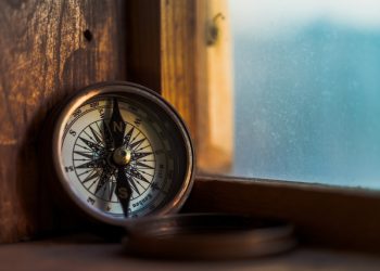 Inilah 5 Aplikasi Penunjuk Arah Kiblat yang Praktis bagi Umat Muslim