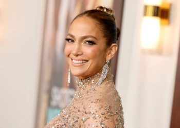 Jennifer Lopez Mengumumkan Pembatalan Tur Musim Panas untuk Prioritaskan Keluarga