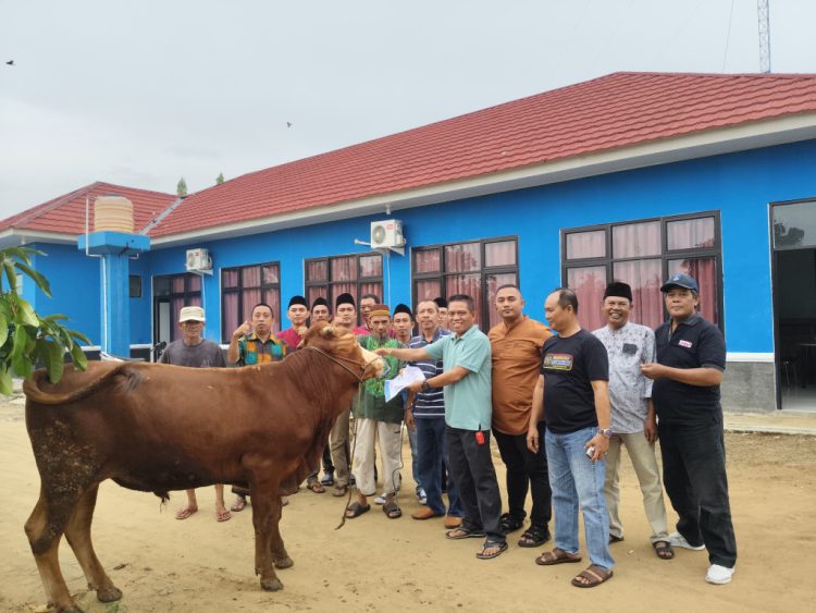 PWI Lampung Timur Rayakan Idul Adha 1445 H dengan Penyembelihan Hewan Kurban