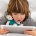 Waspada Kecanduan Layar! Ini 6 Tips Mengelola Waktu Layar Anak