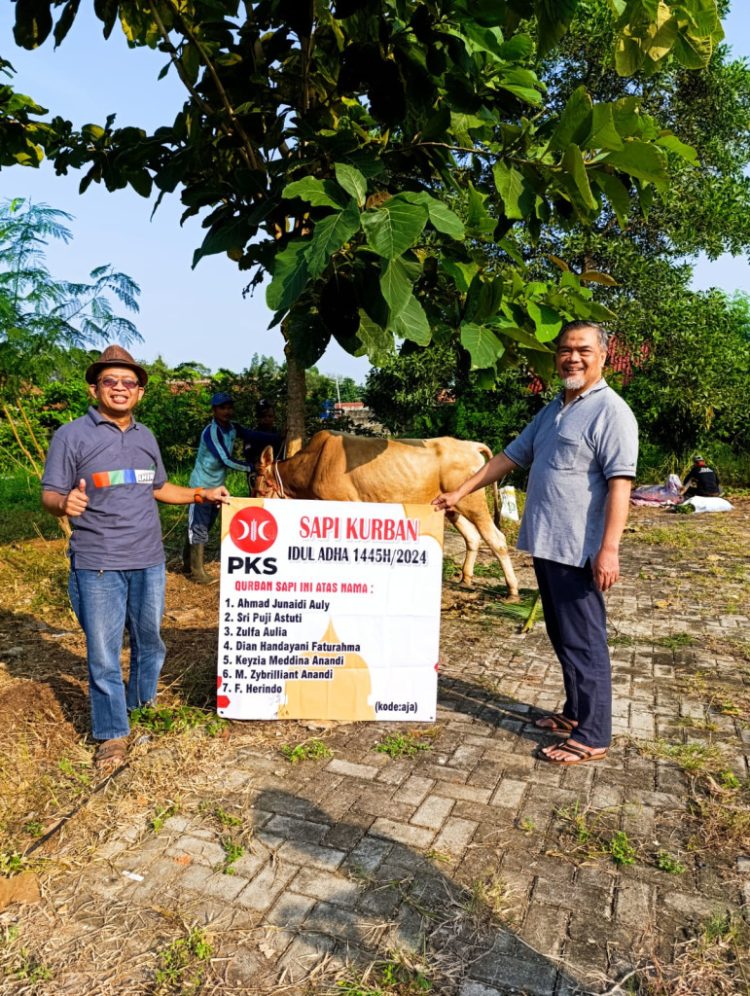 Idul Adha 1445 H: PKS Lampung Salurkan 1000 Paket Daging Kurban