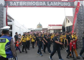 Brigif 4 Mar/BS dan Polda Lampung Gelar Olahraga Bersama untuk Rayakan HUT Bhayangkara ke-78