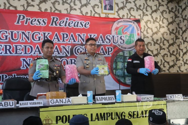 Polres Lamsel Berhasil Menggagalkan Penyelundupan Narkotika Besar