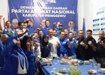 Calon Bupati Fauzi Silahturahmi ke DPD PAN Pringsewu