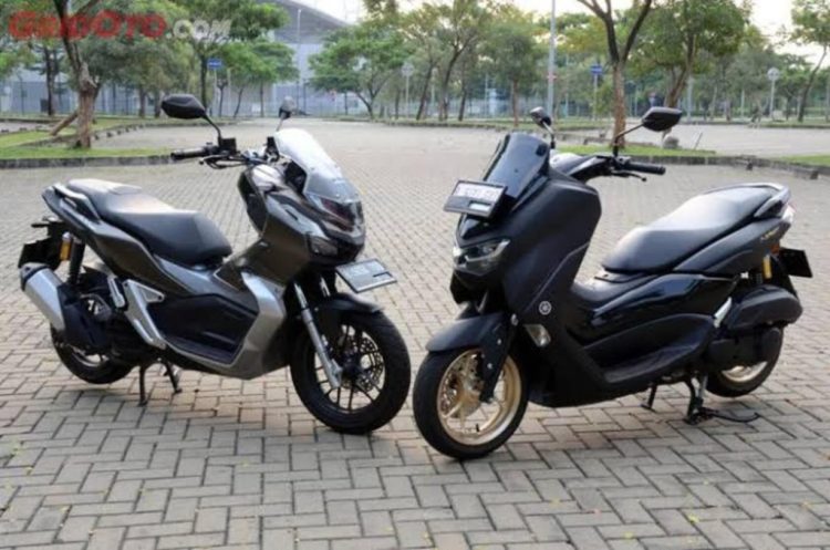 Mana yang Lebih Unggul!Ini Perbedaan Yamaha NMAX Turbo dan Honda Adv 160