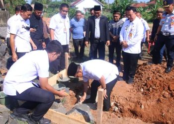 Pj. Bupati Lampung Utara Resmikan Pembangunan Masjid Al-Fath