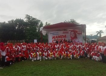 Senam CAKEP Jadi Tren, Ibu-ibu Teluk Pandan Dukung Nanda Indira Jadi Panutan