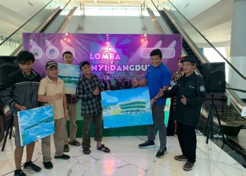 Lomba Dangdut DBFM Kalianda Disemarakkan oleh Aksi Melukis