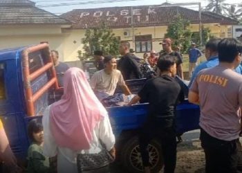 Kecelakaan di Depan Mapolsek Labuhanratu, Lampung Timur: Motor dan Mobil Bertabrakan
