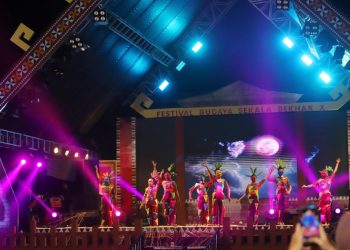 Penjabat Bupati Nukman Saksikan Lomba Tari Sekura dan Orkes Gambus