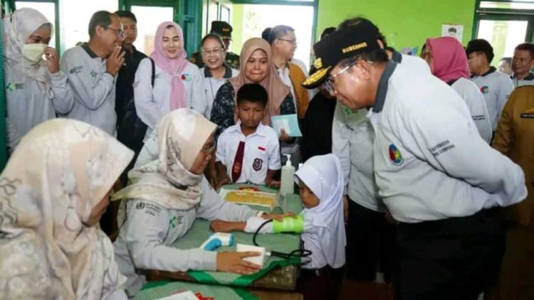 Pj Gubernur Lampung Canangkan Pekan Imunisasi Nasional Polio 2024 Tingkat Provinsi di Kabupaten Lampung Selatan 