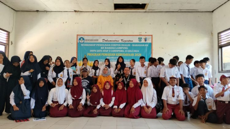 Sastra Masuk Sekolah Mujiman: Agus Subekti Dukung Literasi di Sekolah