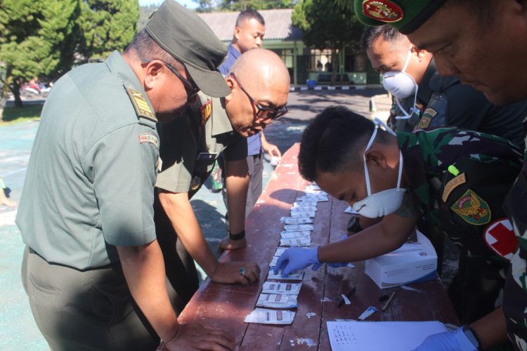 Letkol Inf Rinto Wijaya, tes urine anggota Kodim 0422/LB.