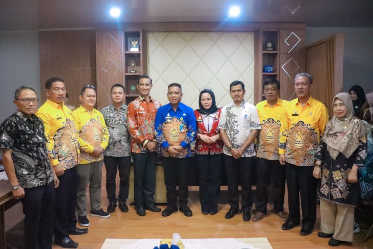 Serah Terima Jabatan di Dinas Kominfotik Lampung Tengah