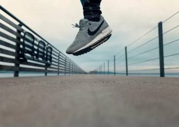 7 Tips Memilih Sneaker yang Bisa Digunakan untuk Berbagai Aktivitas Harian