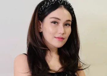 Ayu Ting Ting Putus dengan Muhammad Fardhana: Isu Kasta Ekonomi Menjadi Kontroversi? Ini Klarifikasi Terbarunya!