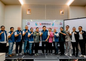 Perkuat Pengawasan Pemilihan, Bawaslu Lampung Dan Ikatan Keluarga Alumni Universitas Lampung Teken MoU
