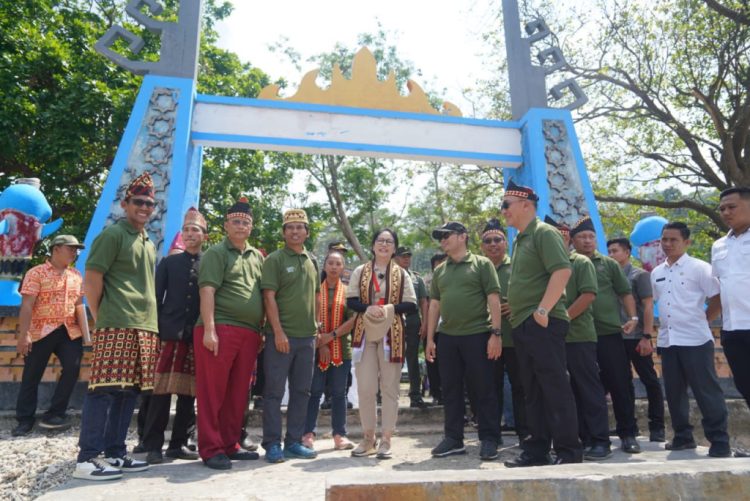 Kemenparekraf Kunjungi Pantai Teluk Kiluan: Salah Satu dari 50 Besar Desa Wisata ADWI 2024 di Lampung