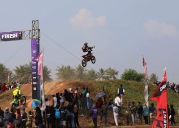 Bupati Lampung Selatan Resmi Tutup Grasstrack Bupati Cup 2024