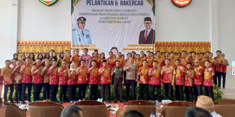Pelantikan BPC HIPMI Lampung Barat: Pj Bupati Nukman Ajak Pengusaha Muda Tingkatkan Ekonomi Daerah