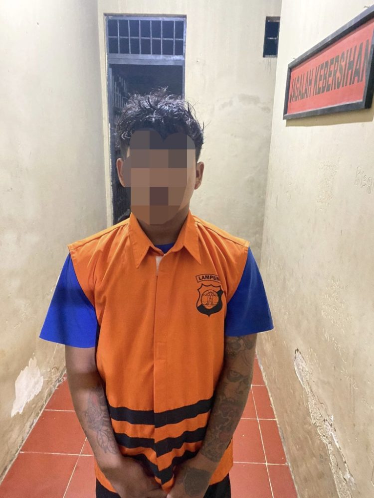 Modus Sandal Jepit: Dua Pemuda Ditangkap Polsek Katibung Miliki Narkotika