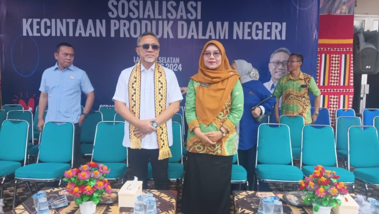 Menteri Perdagangan Zulkifli Hasan Berkunjung ke SMA Negeri 1 Kalianda, Lampung Selatan: Inspirasi dan Pesan Penting untuk Generasi Muda