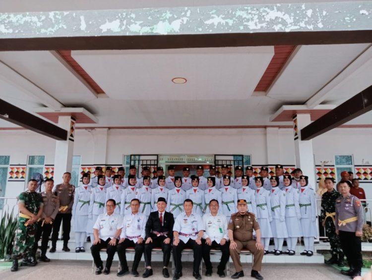 Pj. Bupati Tanggamus Resmi Kukuhkan Anggota Paskibraka Tahun 2024
