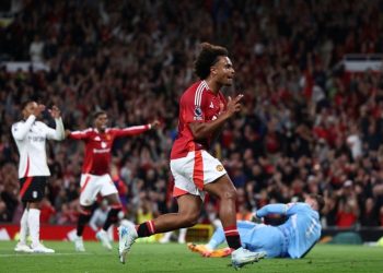 Robert Lewandowski Beri Dukungan pada Zirkzee yang Masih Kesulitan Cetak Gol di Manchester United