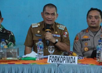 Pj. Bupati Lampung Utara Tinjau Persiapan TPS untuk Pilkada 2024