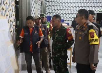 Kapolres dan Dandim Lampung Selatan Pantau TPS Jelang Pilkada Serentak 2024