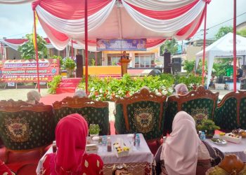 Pj. Bupati Tanggamus Resmikan Galeri Dekranasda untuk Dorong Perekonomian Daerah