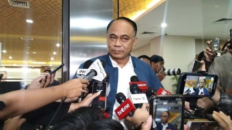 Kasus Judi Online Komdigi: Status Budi Arie Kian Dekati Tersangka