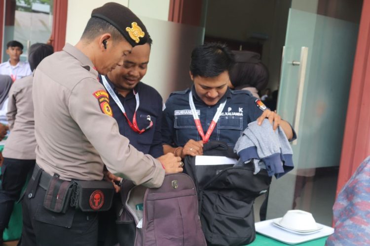 Polres Lampung Selatan Amankan Rapat Pleno KPUD Pilkada 2024 dengan Pengamanan Ketat