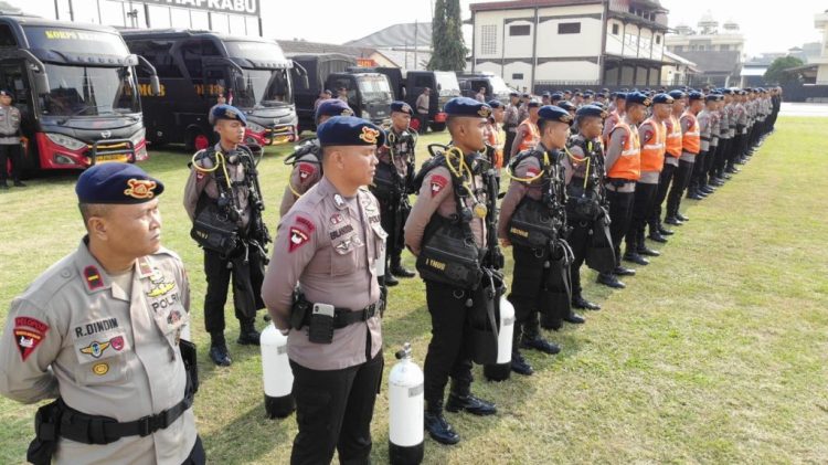 Brimob Polda Lampung Siaga Hadapi Cuaca Ekstrem