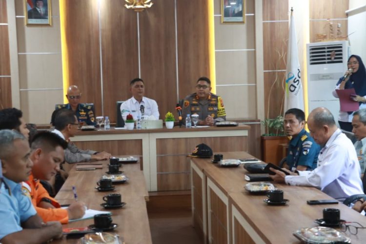 Perhatian pada Jalur Penyelamat dalam Rakor Kesiapan Nataru 2024-2025 di Pelabuhan Bakauheni