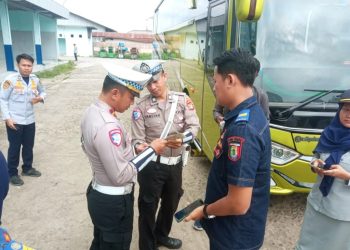 Polres Pringsewu Gelar Ram Check Menyambut Libur Nataru di Terminal Gadingrejo