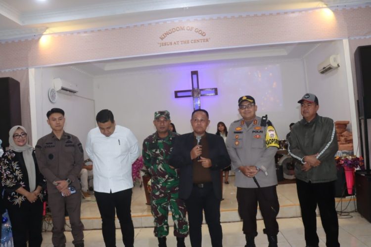 Patroli Forkopimda Lampung Selatan Pastikan Keamanan Misa Malam Natal 2024